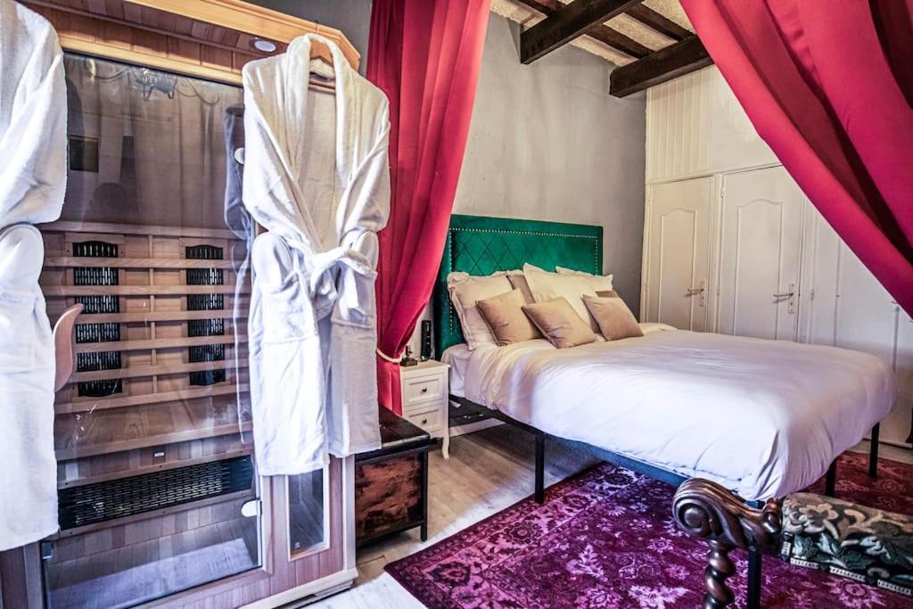 Le Moliere - Enigme Et Sauna Appartement Pézenas Buitenkant foto
