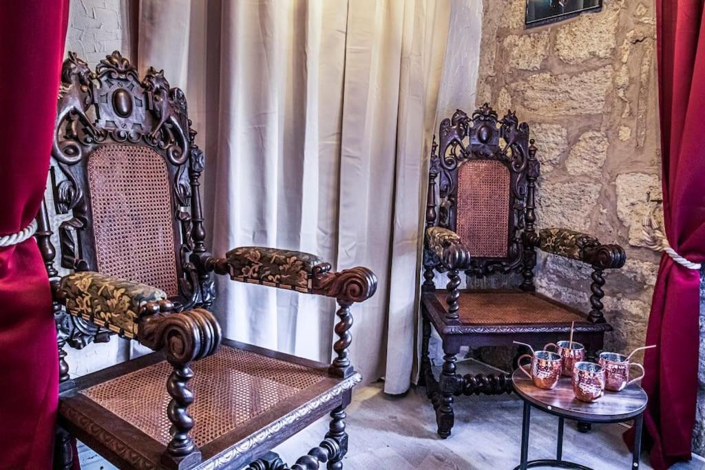 Le Moliere - Enigme Et Sauna Appartement Pézenas Buitenkant foto
